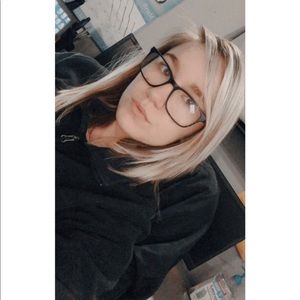 Meet your Posher, Shelby